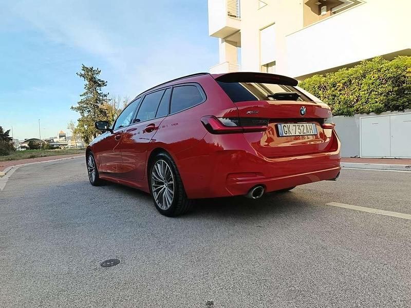 Usata BMW 330 Efficient Dynamics 286 CV (210 kW) 2022 Rosso Station wagon