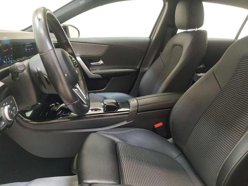 Usata Mercedes A180 116 CV (85 kW) 2019 Nero Berlina