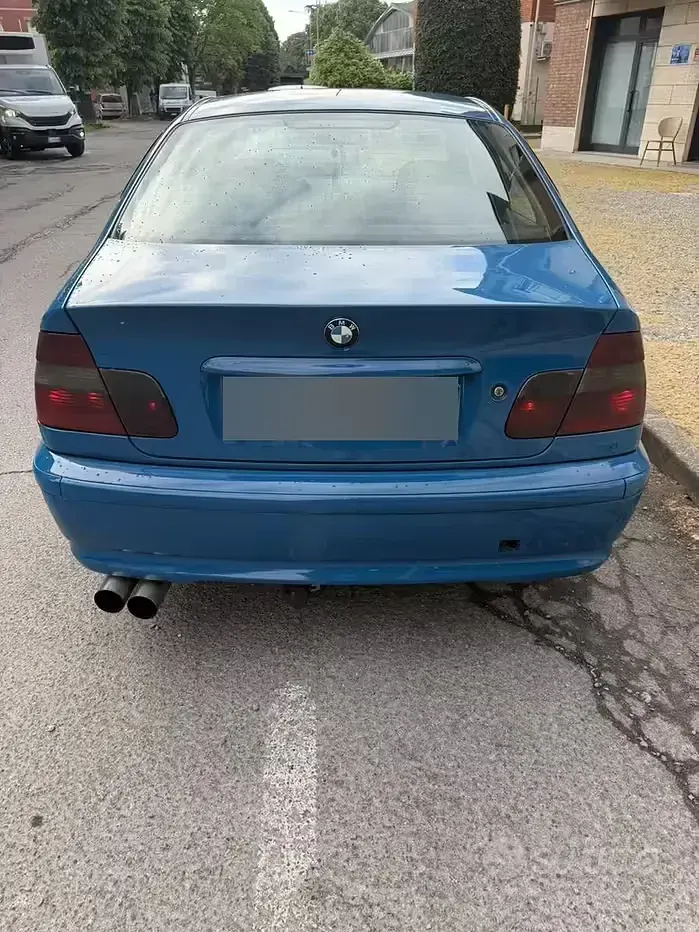 Usata BMW 330 204 CV (150 kW) 2003 Blu Berlina