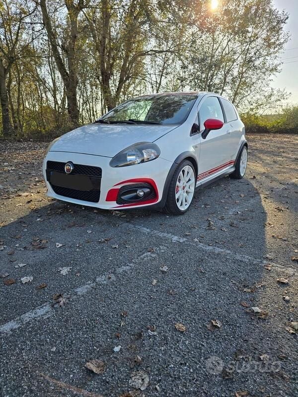 Bianco Usata 2008 Abarth Grande Punto Due volumi | 9000 € (Ottimo prezzo) - Immagine 1/4