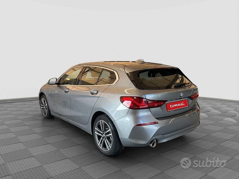 Usata BMW 116 Advantage 108 CV (79 kW) 2023 Grigio Utilitaria