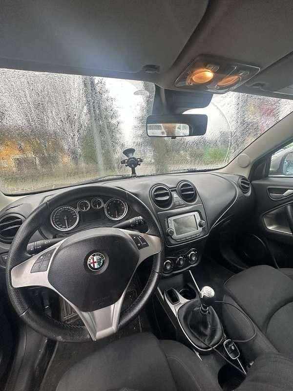 Usata Alfa Romeo MiTo Impression 70 CV (51 kW) 2014 Utilitaria