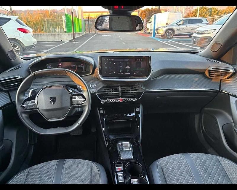 Usata Peugeot 2008 Allure 131 CV (96 kW) 2024 Argento SUV