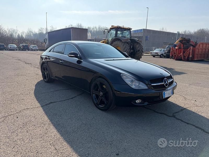Usata Mercedes CLS500 305 CV (224 kW) 2005 Nero Berlina