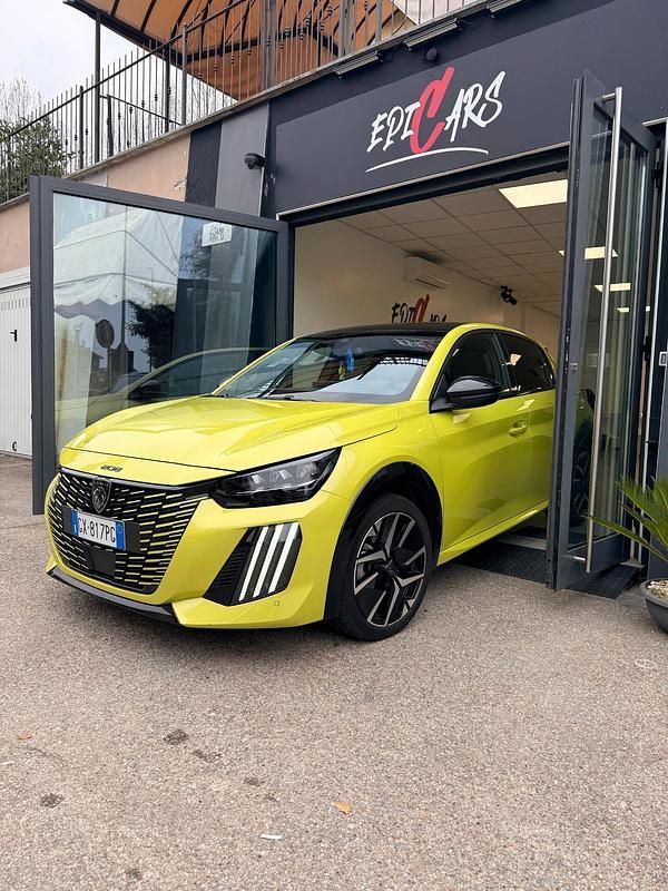 Usata Peugeot 208 GT 100 CV (73 kW) 2025 Giallo Utilitaria