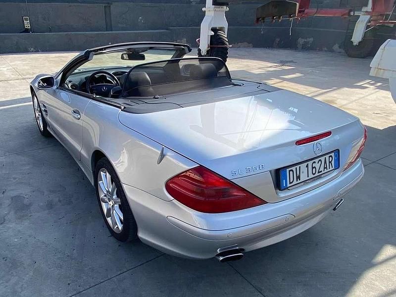 Usata Mercedes SL350 245 CV (180 kW) 2003 Argento Cabrio