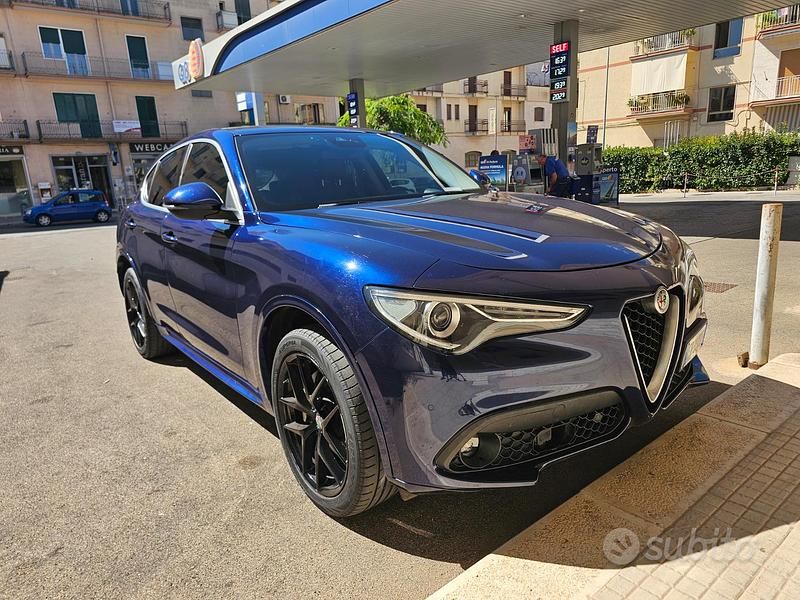 Usata 2017 Alfa Romeo Stelvio SUV | 14.500 € (Super prezzo) - Immagine 1/4