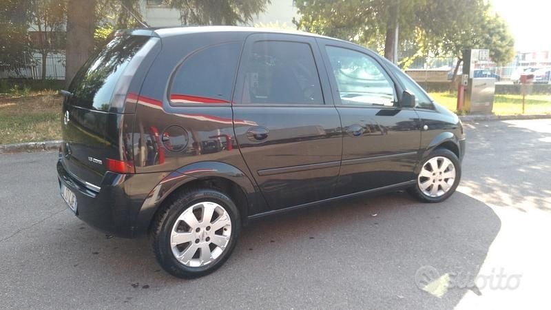 Usata Opel Meriva Enjoy 75 CV (55 kW) 2007 Nero Monovolume
