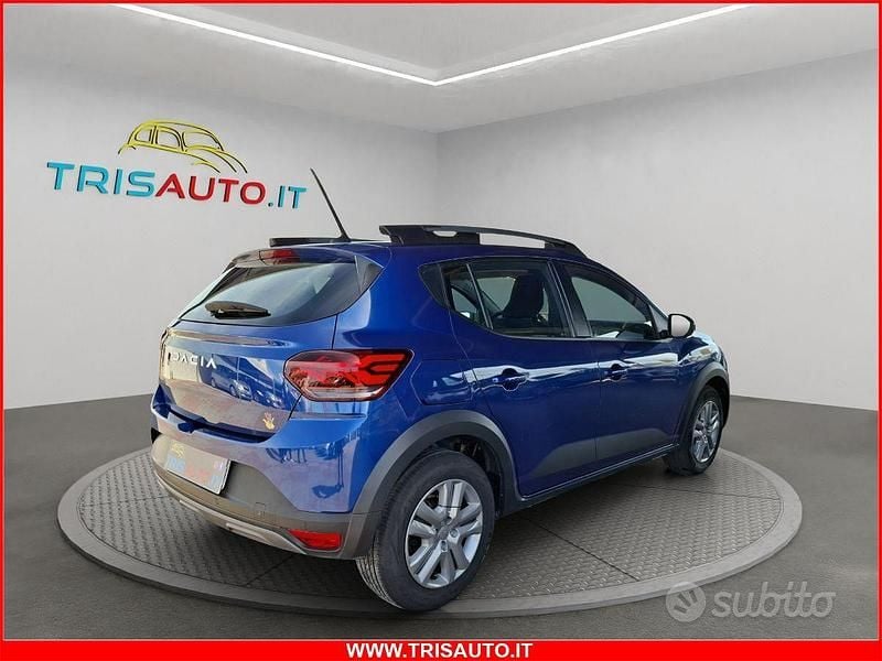 Usata Dacia Sandero Expression 101 CV (74 kW) 2023 Blu Utilitaria