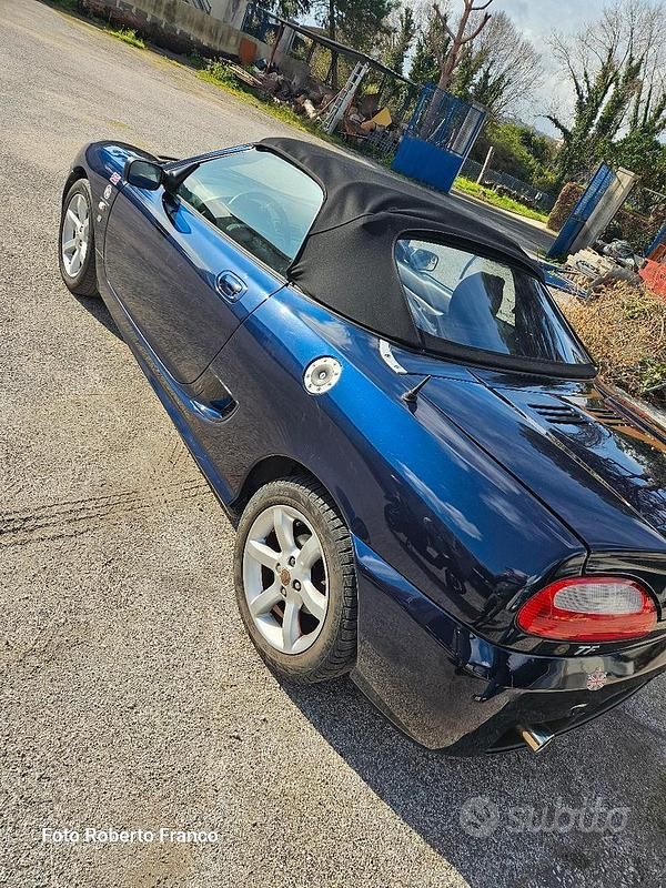 Usata MG TF 136 CV (100 kW) 2004 Blu Cabrio