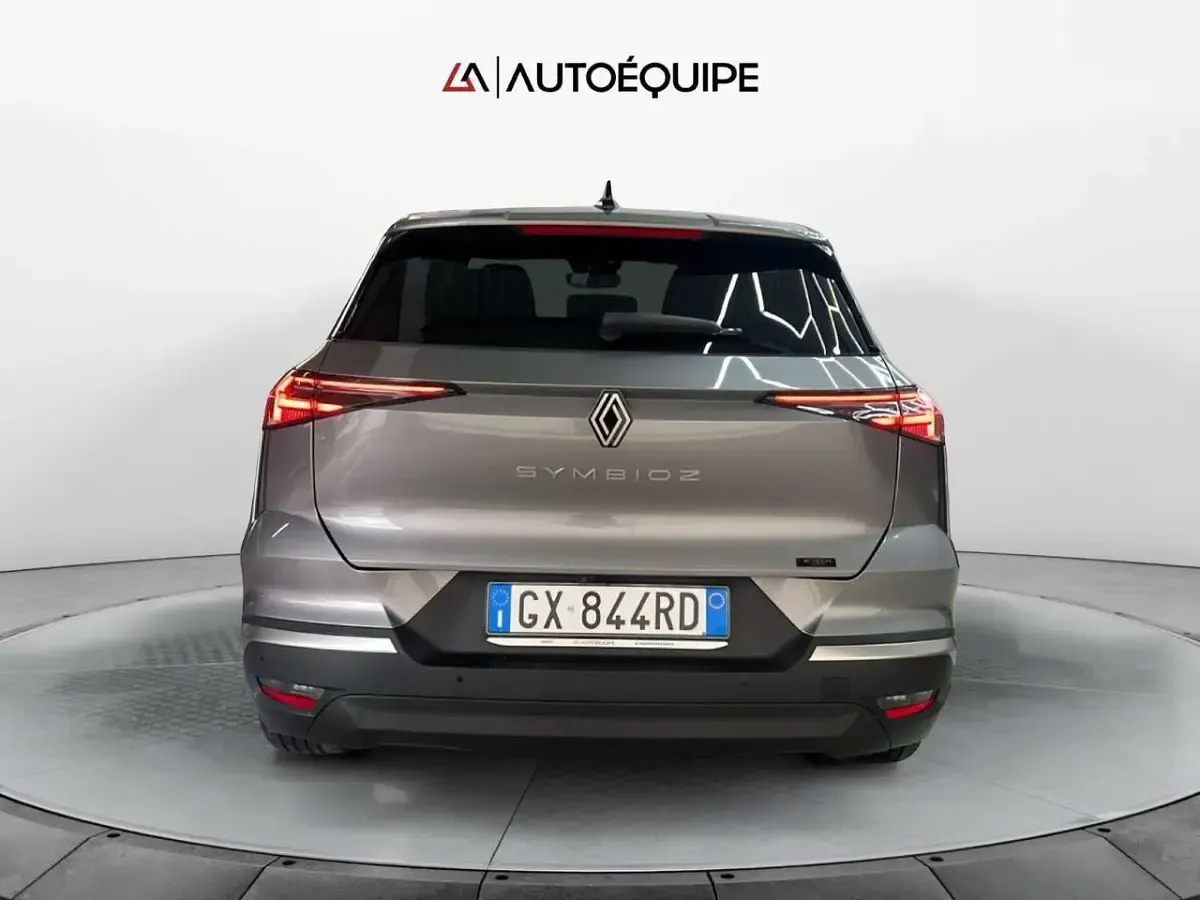Usata Renault Symbioz Techno 143 CV (105 kW) 2024 Grigio SUV