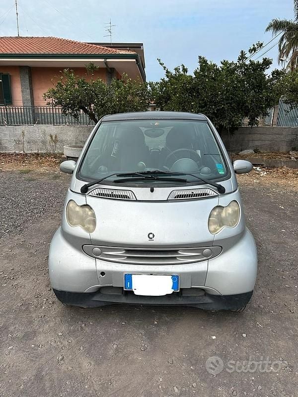 Usata Smart ForTwo Coupé 41 CV (30 kW) 2003 Utilitaria