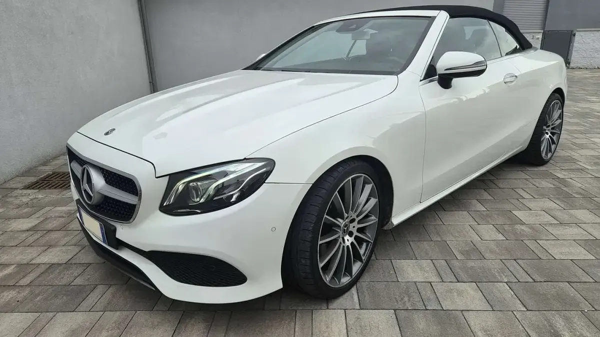 Usata Mercedes E220 Business 194 CV (142 kW) 2019 Bianco Cabrio