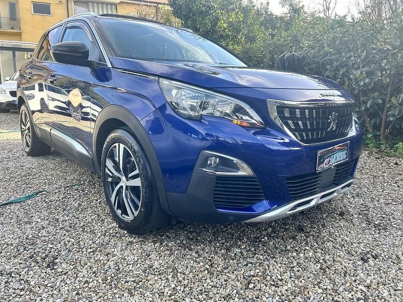 Usata Peugeot 3008 Allure 130 CV (95 kW) 2019 Blu SUV