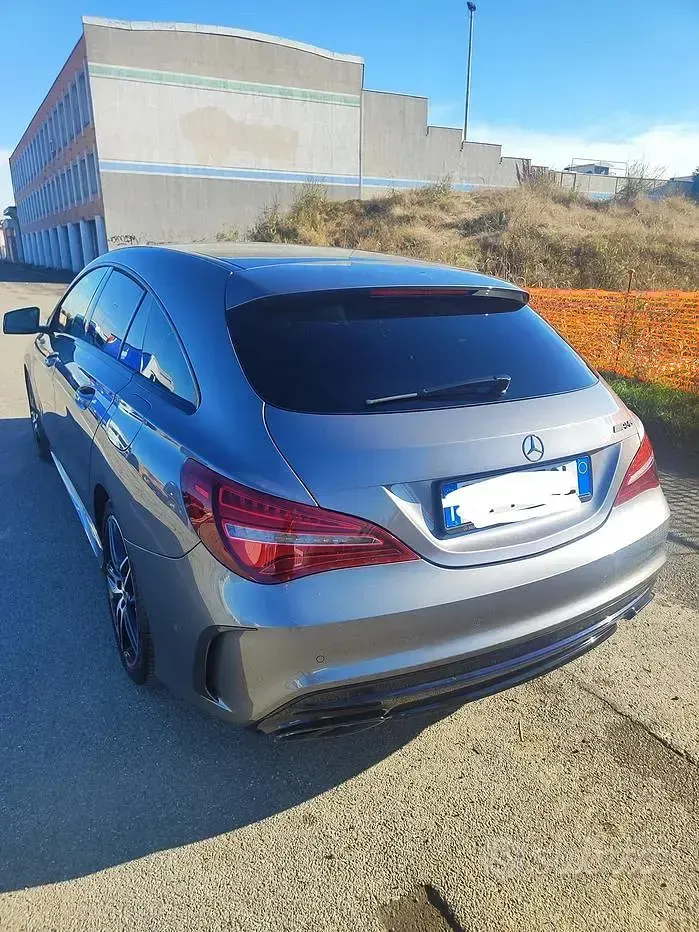 Usata Mercedes CLA180 122 CV (89 kW) 2017 Grigio Berlina