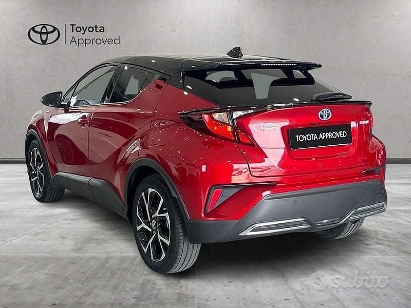 Usata Toyota C-HR Trend 184 CV (135 kW) 2021 Rosso SUV