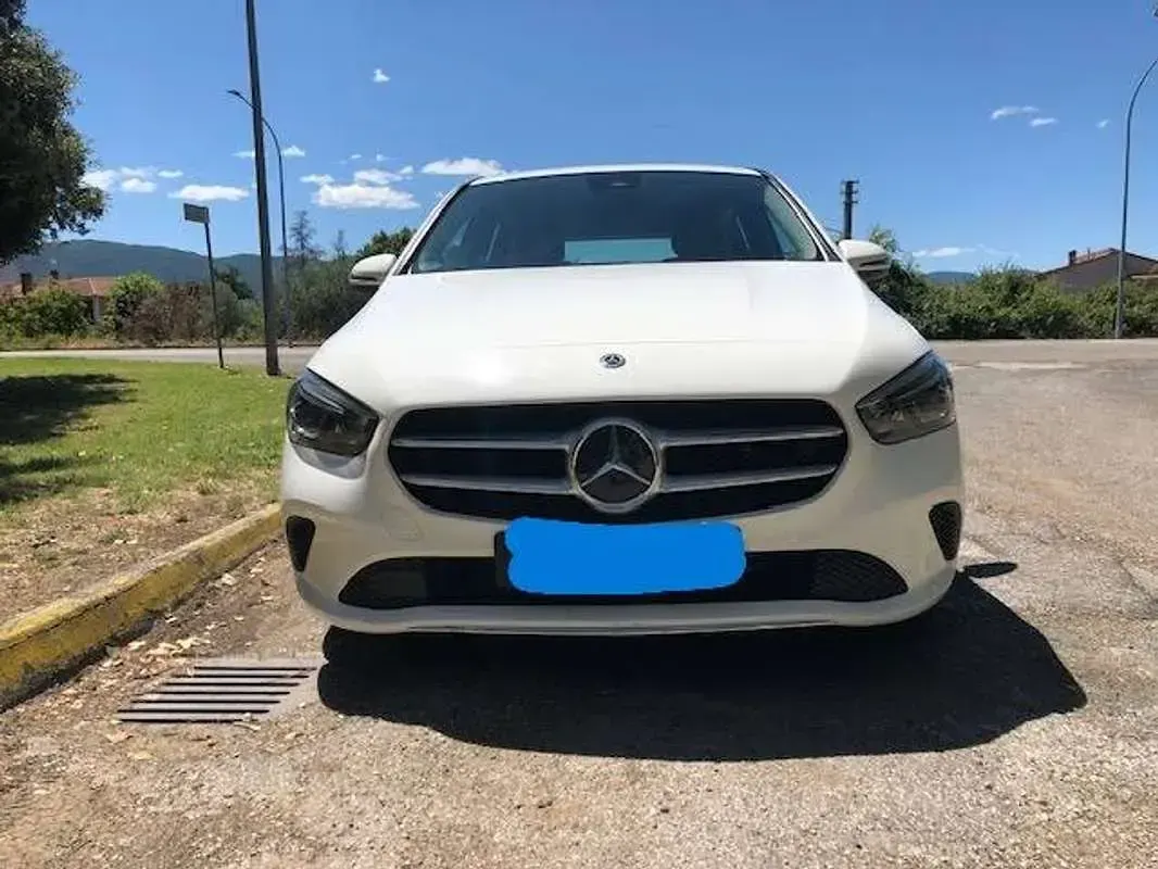 Usata Mercedes B180 116 CV (85 kW) 2020 Bianco Utilitaria