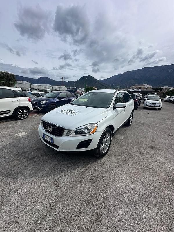 Usata Volvo XC60 Summum 163 CV (119 kW) 2011 Bianco SUV