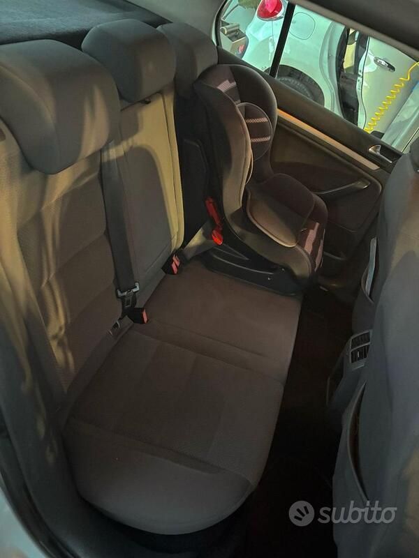Usata VW Golf V 105 CV (77 kW) 2008 Berlina