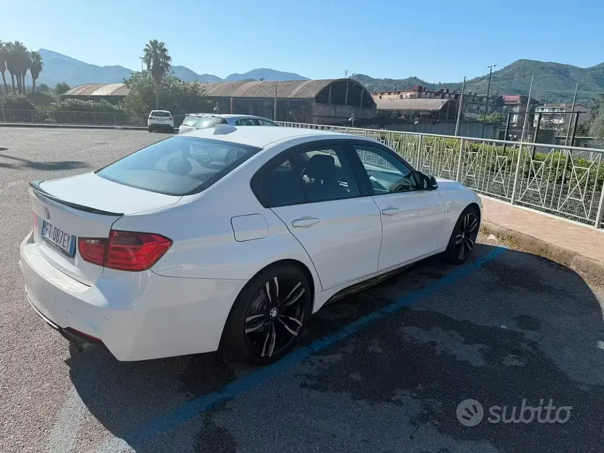 Usata BMW 320 Efficient Dynamics 184 CV (135 kW) 2012 Bianco Berlina