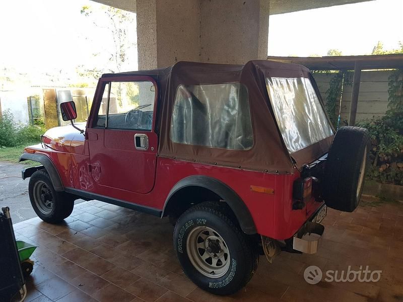 Usata Jeep Renegade 1980 SUV