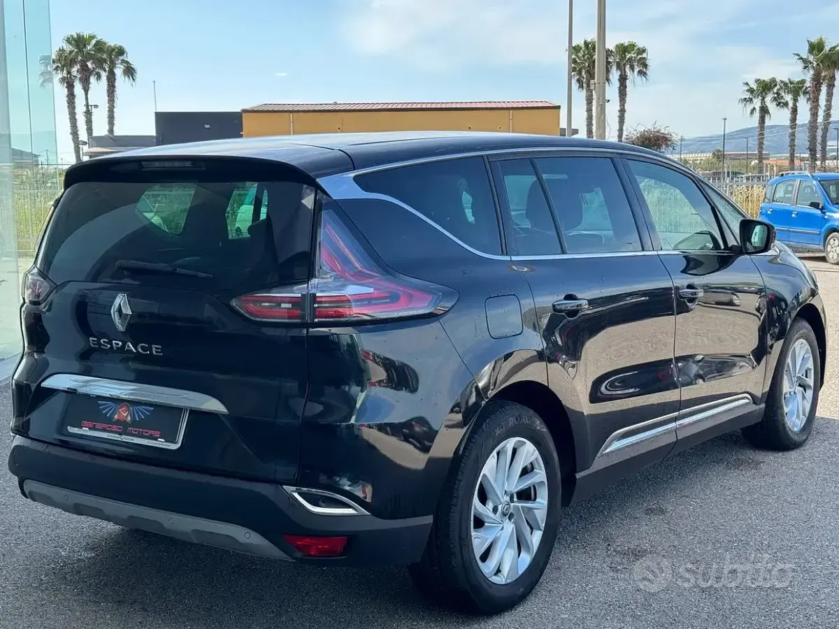 Usata Renault Espace Zen 131 CV (96 kW) 2015 Nero Monovolume