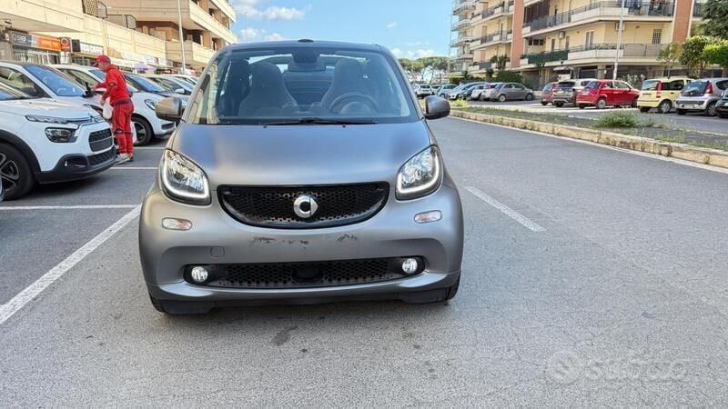 Usata Smart ForTwo Cabrio Prime 90 CV (66 kW) 2019 Grigio Cabrio
