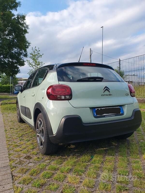 Usata Citroën C3 Shine 83 CV (61 kW) 2018 Verde Utilitaria