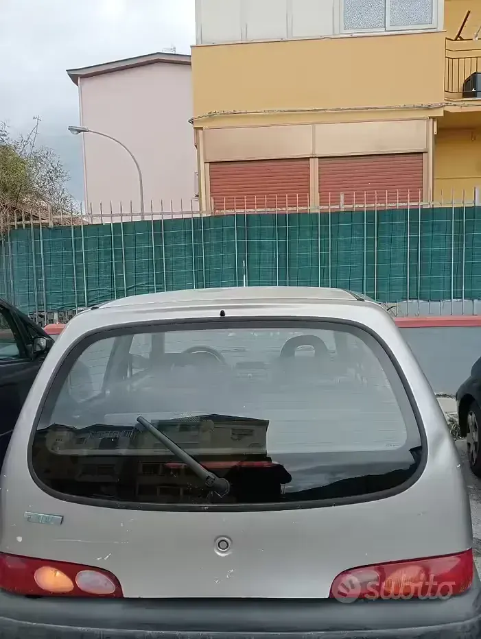 Käytetty Fiat Seicento 54 HP (39 kW) 2003 Harmaa Viistoperä