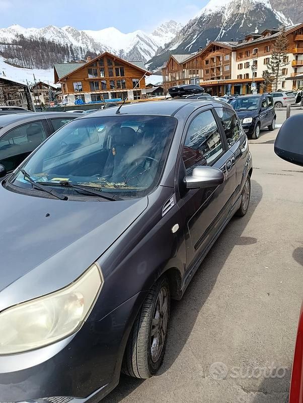Usata Chevrolet Aveo 84 CV (61 kW) 2009 Grigio Berlina