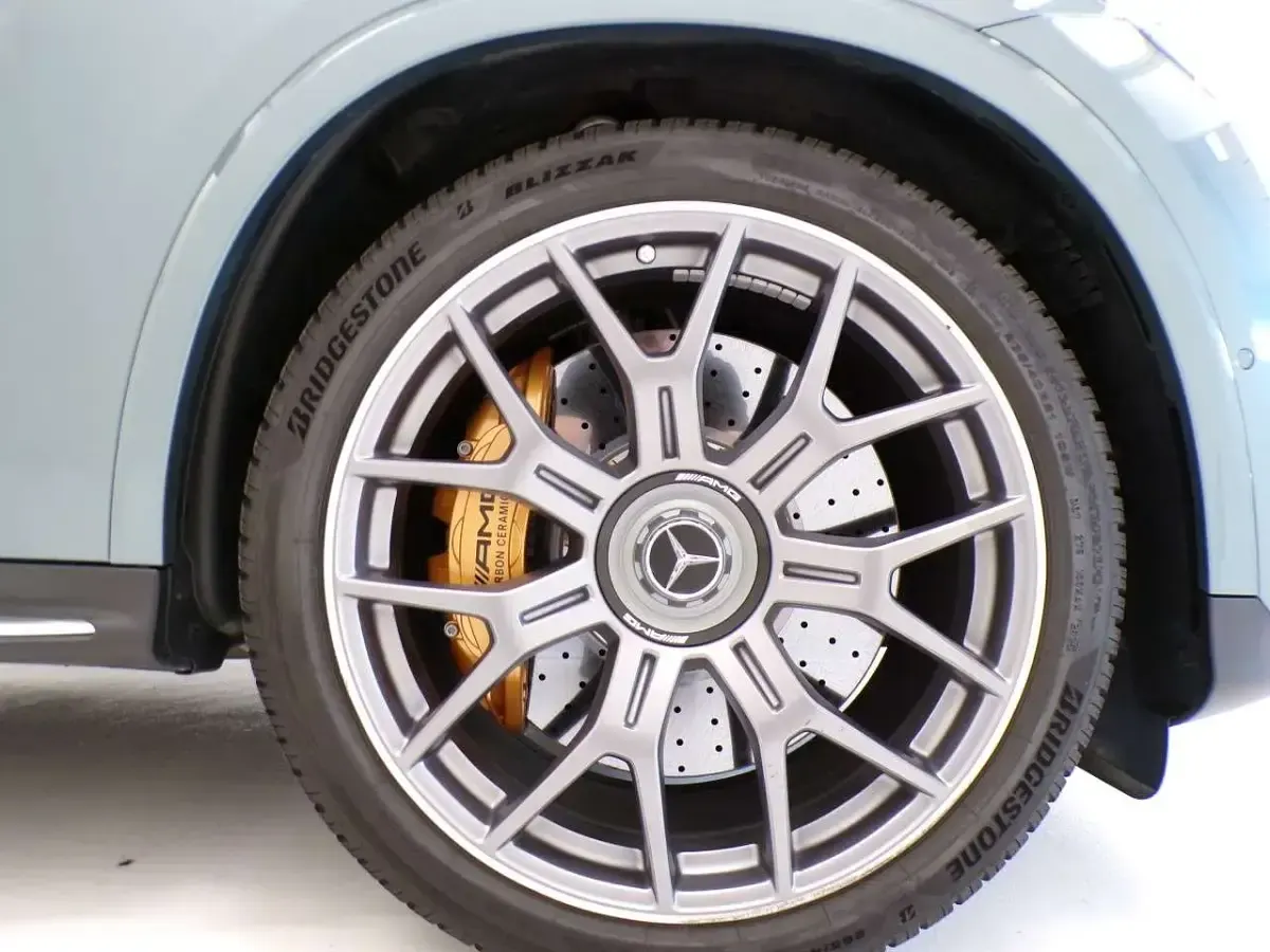 Usata Mercedes GLC63 AMG AMG Line Premium 476 CV (350 kW) 2025 Verde chiaro metallizzato SUV