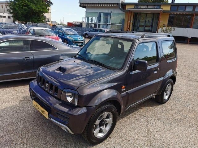 Suzuki jimny 2011