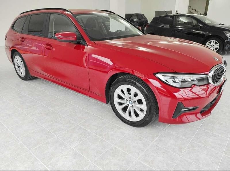 Usata BMW 318 Advantage 150 CV (110 kW) 2020 Rosso Station wagon