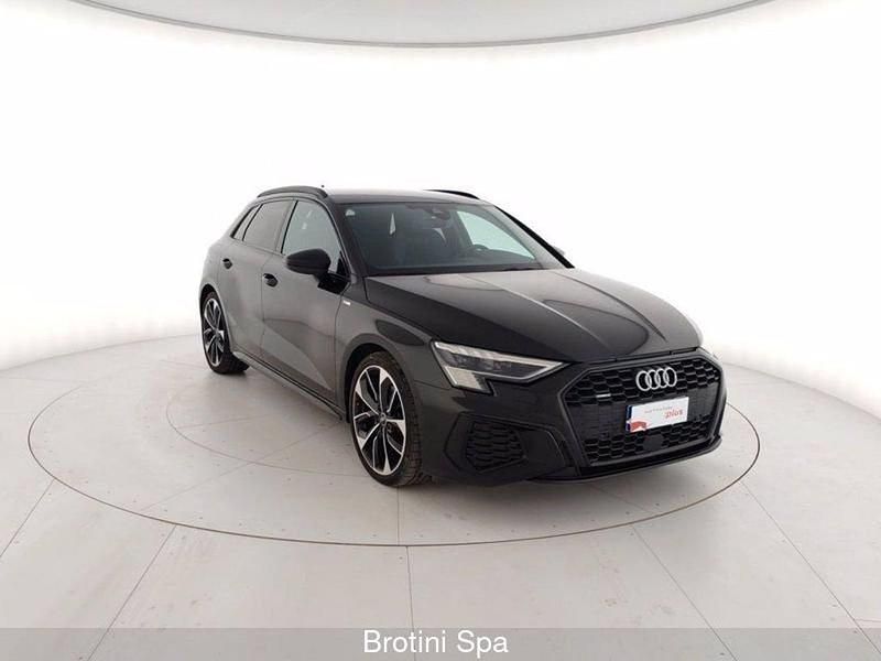 Usata Audi A3 S-Line 200 CV (147 kW) 2022 Nero Berlina