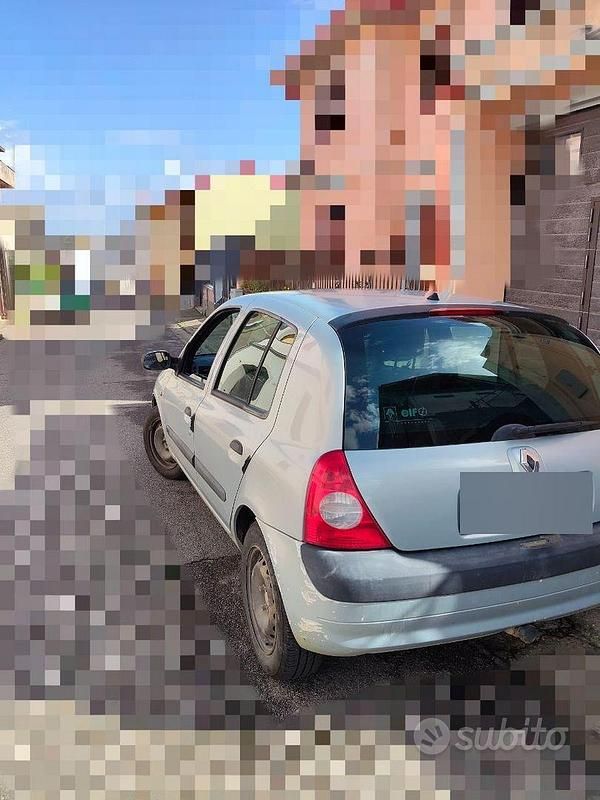 Usata Renault Clio II 58 CV (42 kW) 2003 Berlina
