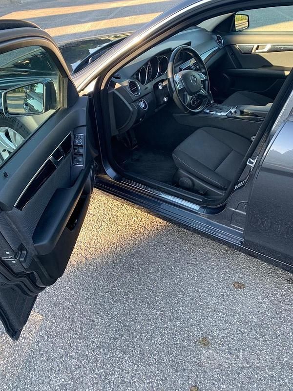 Usata Mercedes 200 184 CV (135 kW) 2014 Grigio Station wagon