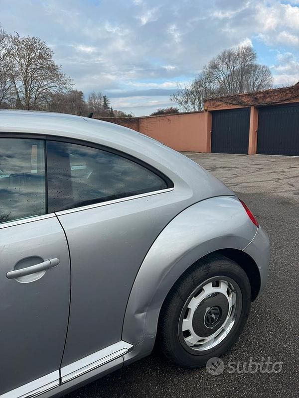 Usata VW Beetle 2013 Grigio Utilitaria