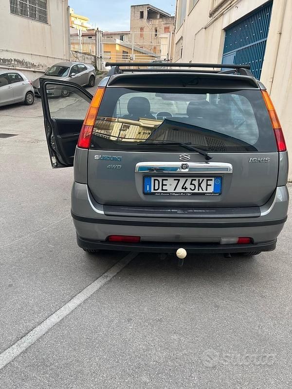 Usata Suzuki Ignis 93 CV (68 kW) 2007 Grigio Berlina