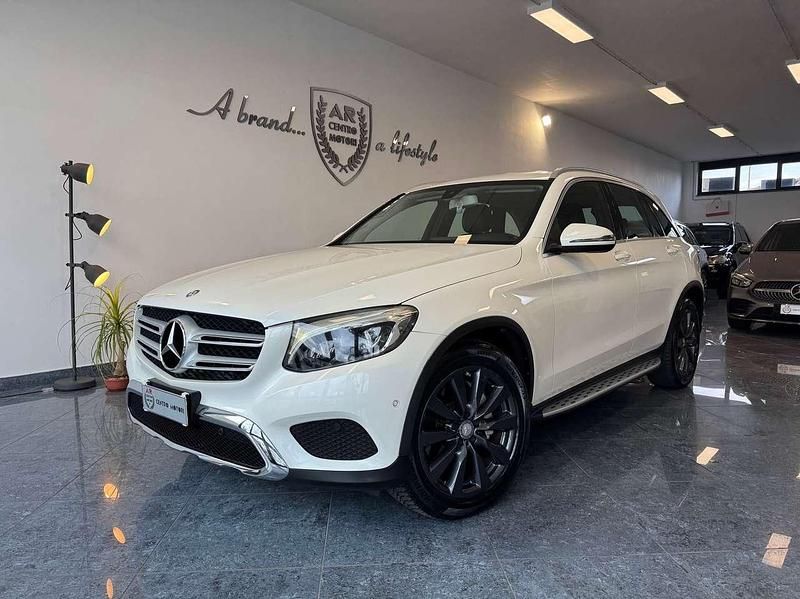 Bianco grafite Usata 2016 Mercedes GLC220 SUV | 20.900 € (Cara) - Immagine 1/4