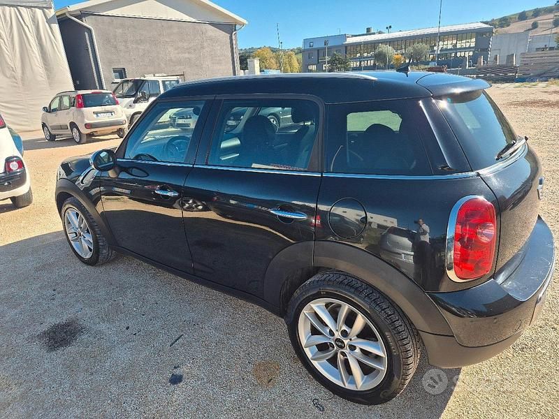 Usata Mini Countryman 111 CV (81 kW) 2012 Grigio SUV