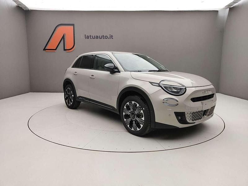 Nuova Fiat 600 La Prima 101 CV (74 kW) 2025 Crema cappuccino SUV