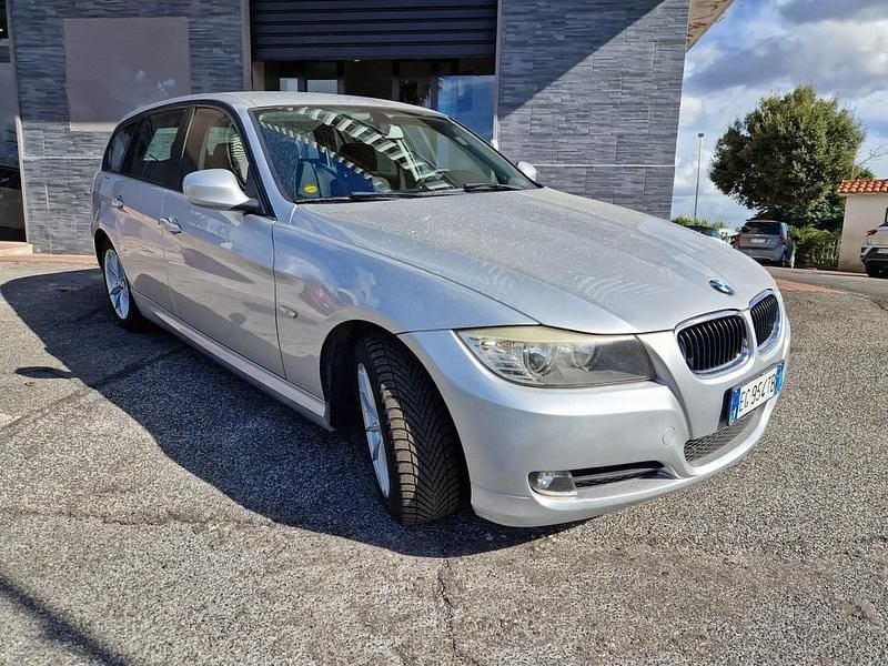 Usata BMW 318 143 CV (105 kW) 2011 Argento Station wagon
