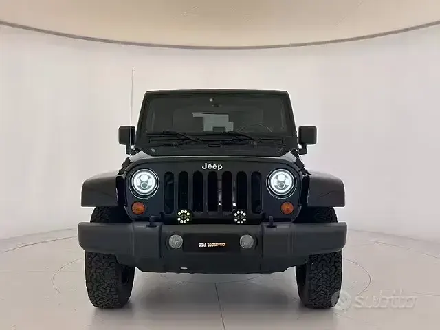 Usata Jeep Wrangler Sahara 199 CV (146 kW) 2008 Nero SUV