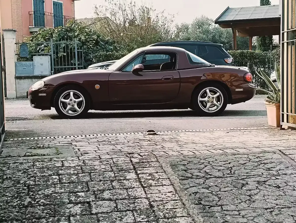Usata Mazda MX5 110 CV (80 kW) 2003 Cabrio