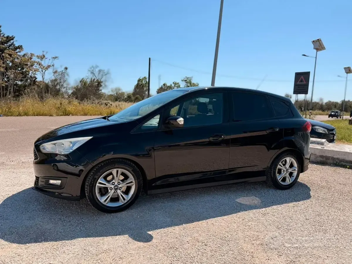 Usata Ford C-MAX Titanium 120 CV (88 kW) 2016 Nero Monovolume