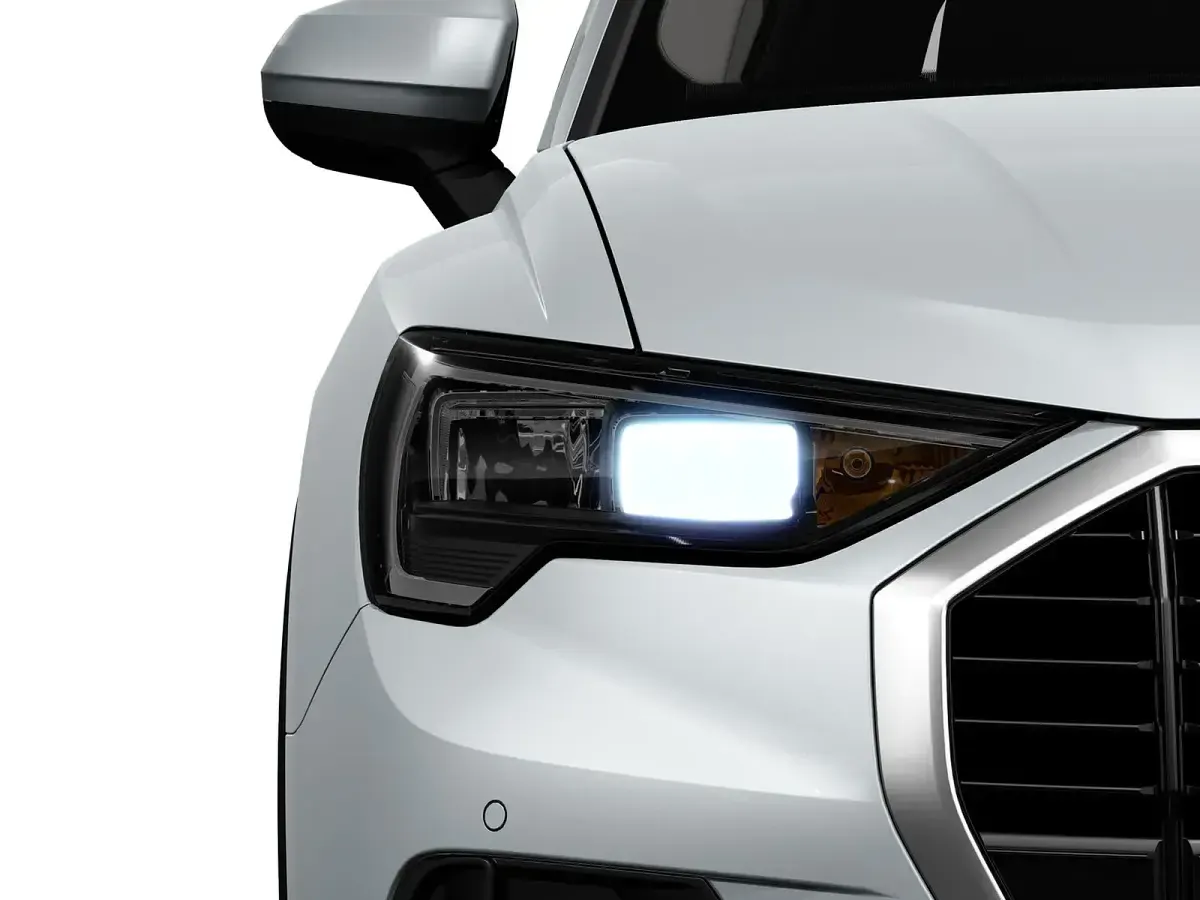 Usata Audi Q3 Business 150 CV (110 kW) 2021 Bianco ghiacciaio metallizzato SUV