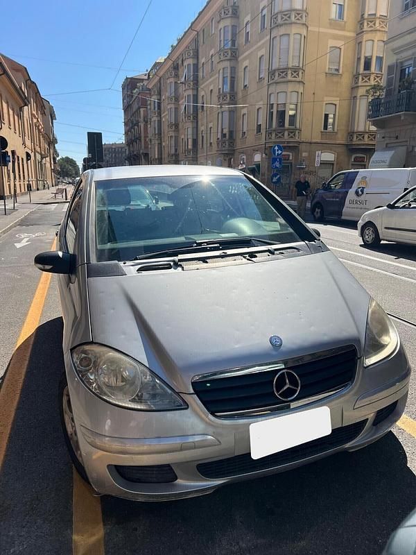 Usata Mercedes A180 108 CV (79 kW) 2006 Grigio Berlina