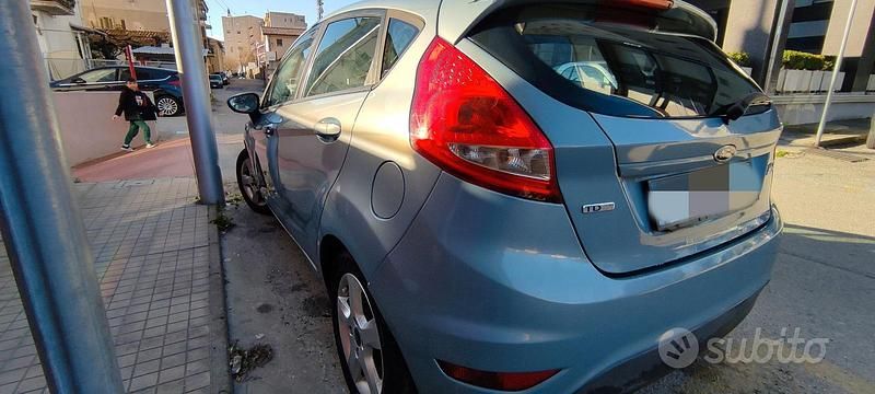 Usata Ford Fiesta 68 CV (50 kW) 2009 Utilitaria