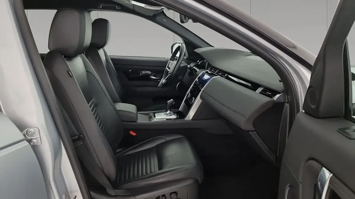Usata Land Rover Discovery Sport SE 163 CV (119 kW) 2022 Hakuba silver SUV