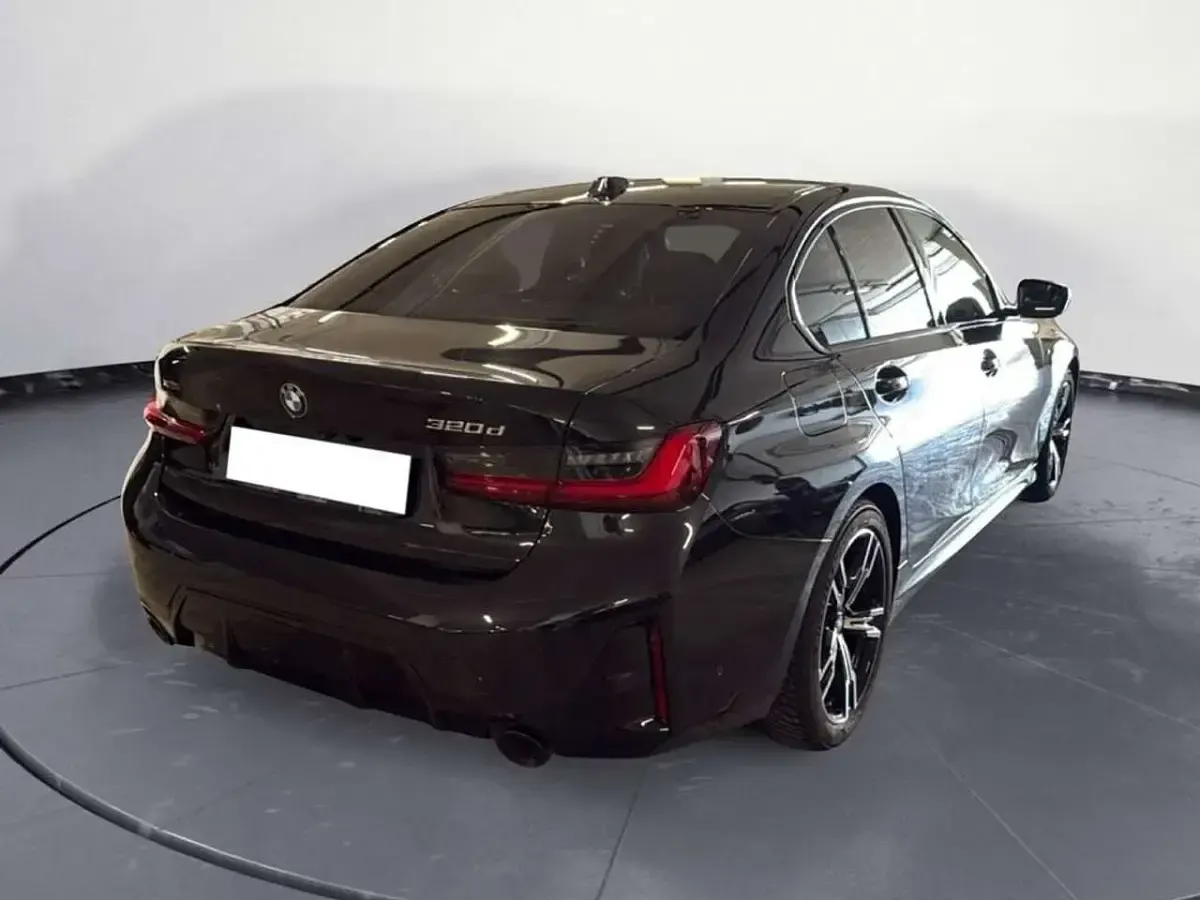 Usata BMW 320 M Sport 190 CV (139 kW) 2025 Black (pastello) Berlina
